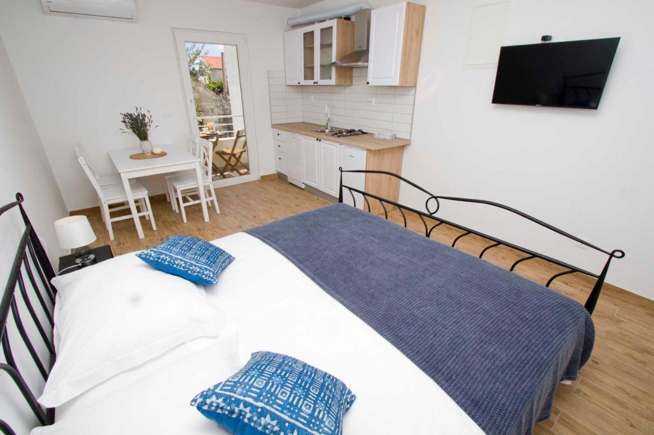 Apartmani Rustica Drašnice Eksteriør billede